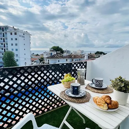 Verano Azul At Нерха